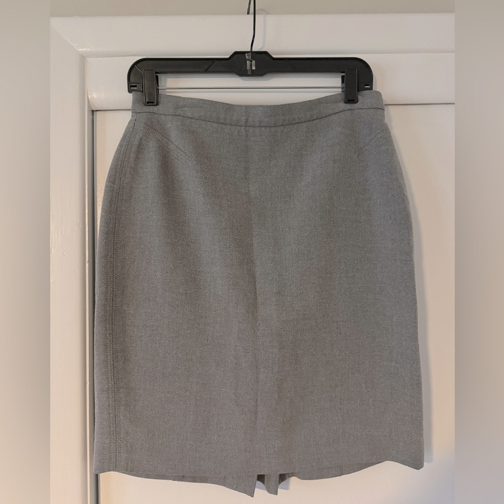 Ann Taylor LOFT Size 8 Gray Skirt